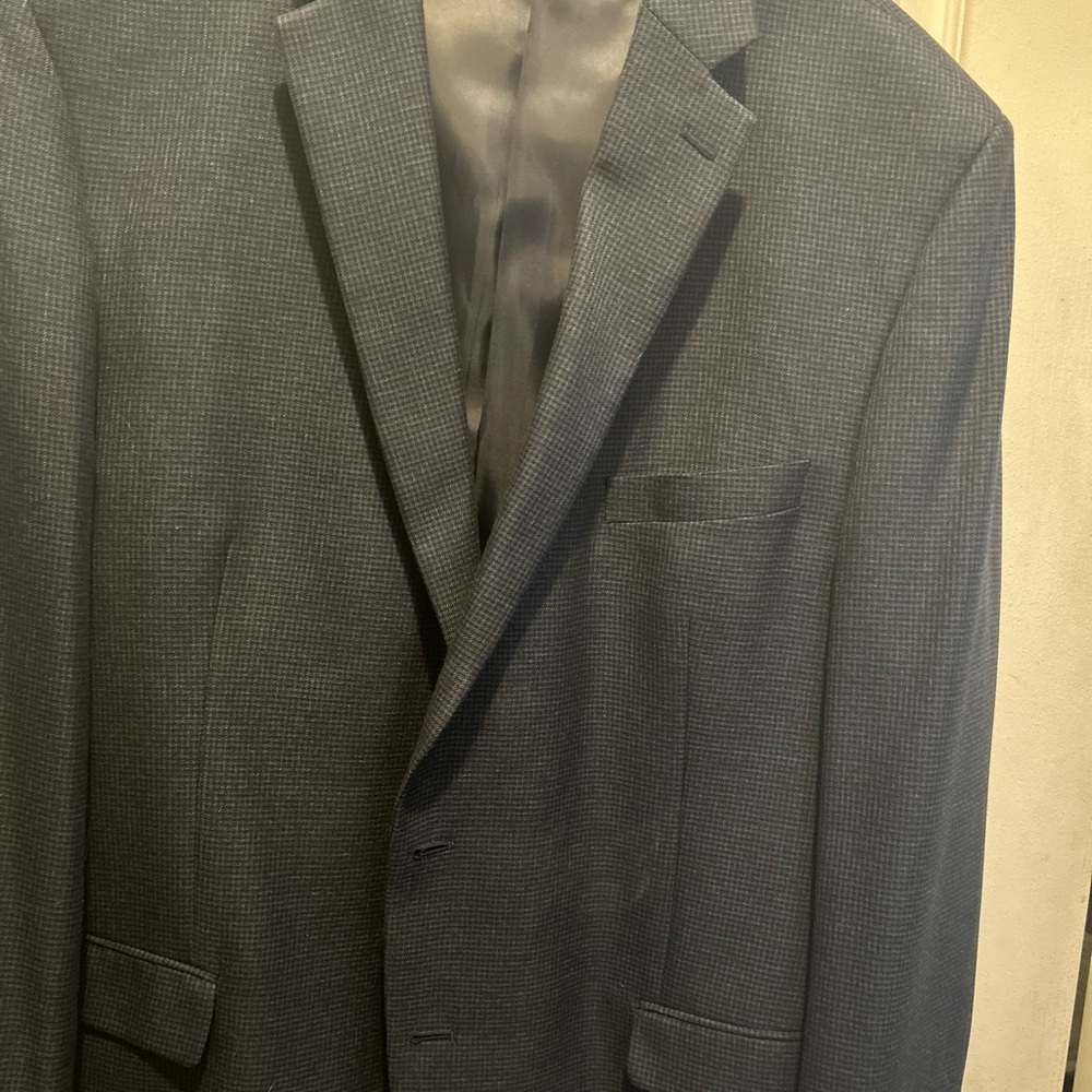 Van Heusen Gray Sport Coat with Notched Lapels and Wool-Blend Texture